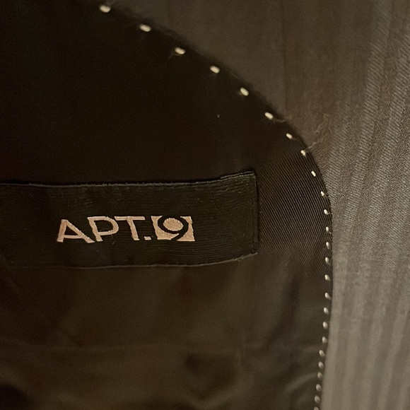 Dark gray suit coat - Picture 6 of 7